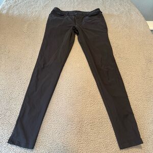 Lululemon ABC Pant *Skinny in Black Size 31x33” Mens Warpstreme 5-pocket